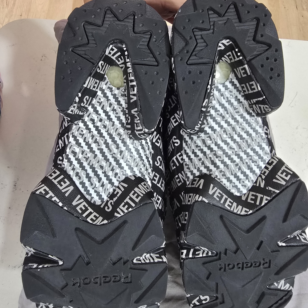 Reebok Vetements X Instapump Fury - Picture 12 of 12